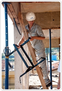 RotomixBrasil - Estrutura Metálica para Condutor de Entulho